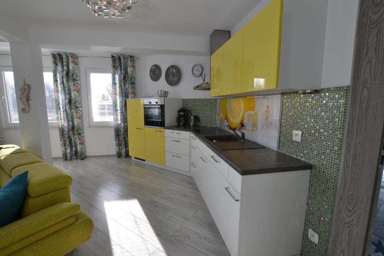 Darlowko Apartament Morski XI Дарлово Экстерьер фото