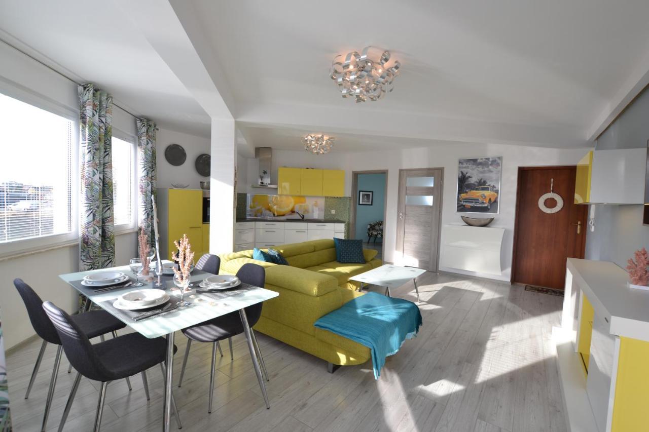 Darlowko Apartament Morski XI Дарлово Экстерьер фото